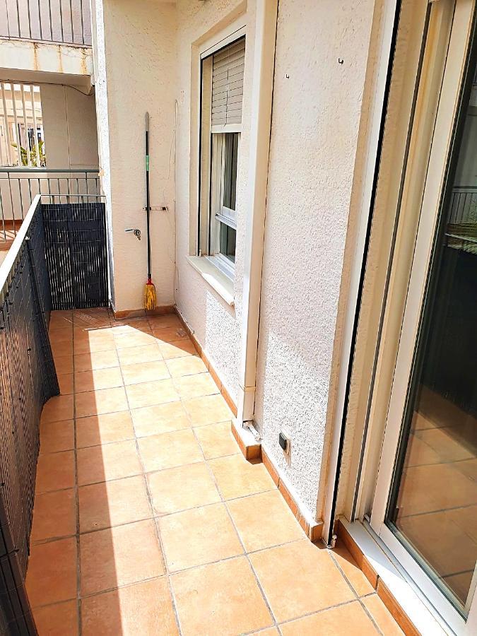 Newly Renovated Two Bedrooms Apartment In Villa Marina เบนิดอร์ม ภายนอก รูปภาพ