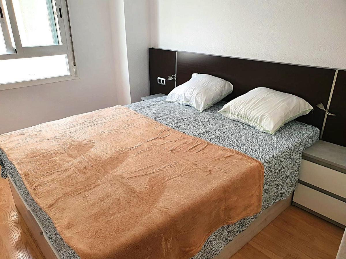 Newly Renovated Two Bedrooms Apartment In Villa Marina เบนิดอร์ม ภายนอก รูปภาพ