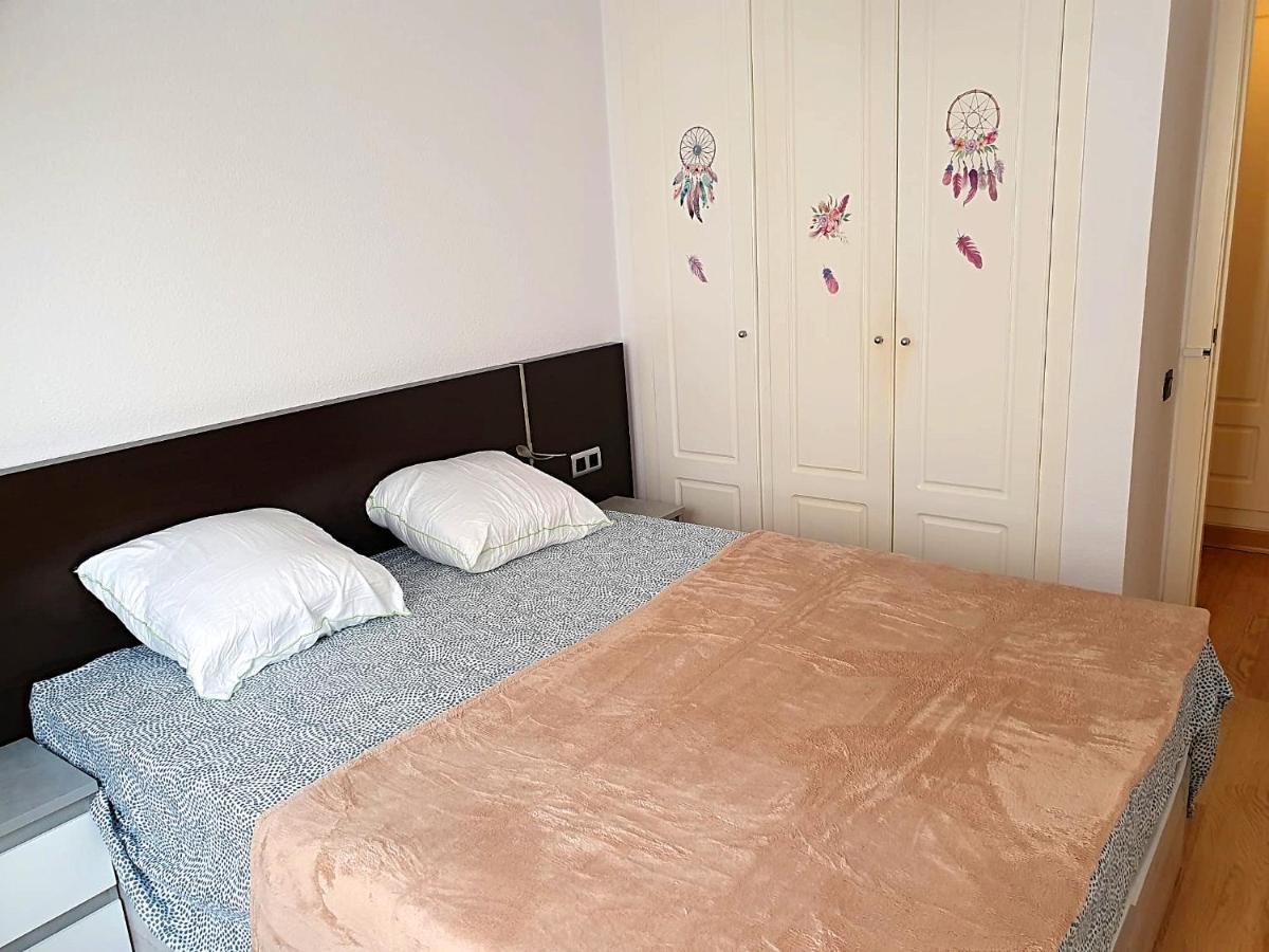 Newly Renovated Two Bedrooms Apartment In Villa Marina เบนิดอร์ม ภายนอก รูปภาพ